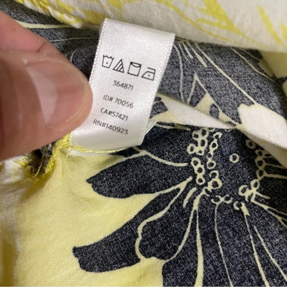 Ann Taylor Loft Top Womens Yellow Floral Short Sleeve size L
Boho Chic - Picture 9 of 10